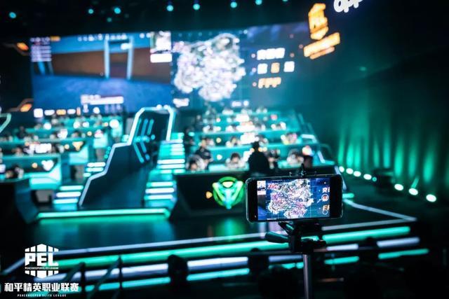 过场被裁判 过场被裁判